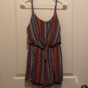 Women’s Romper (Size Medium)